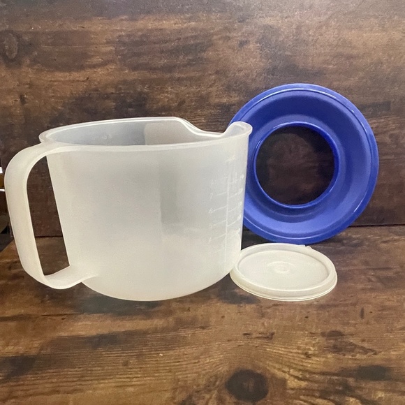 Tupperware Kitchen Tupperware Mix N Store Mixing Batter Bowl 8 Cup